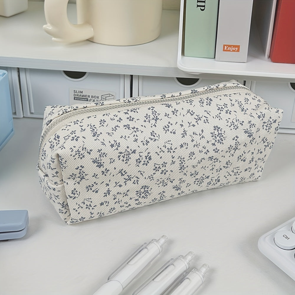 Chic Floral Pencil Case - Durable Polyester, Multi-Use Zippered Pouch for Office Supplies & Makeup Storage